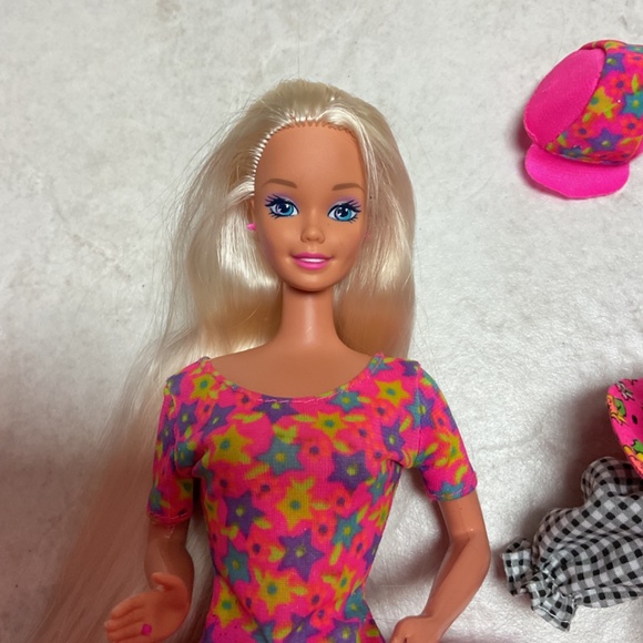 Vintage Barbie 90s Glitter Beach Caboodle Sunflower Barbie Doll - Picture 6 of 10